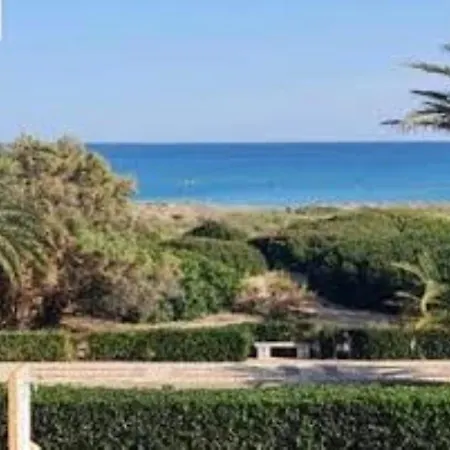 Apartment On The Beachfront Piles, Valencia *