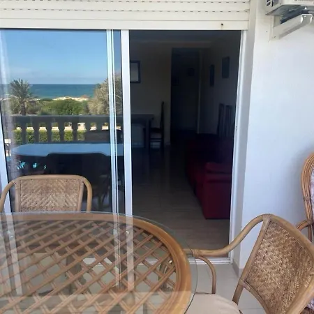 On The Beachfront Piles, Valencia Apartment *